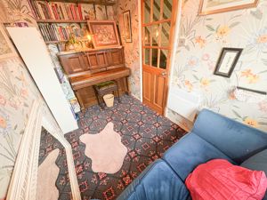 Photo 9- click for photo gallery